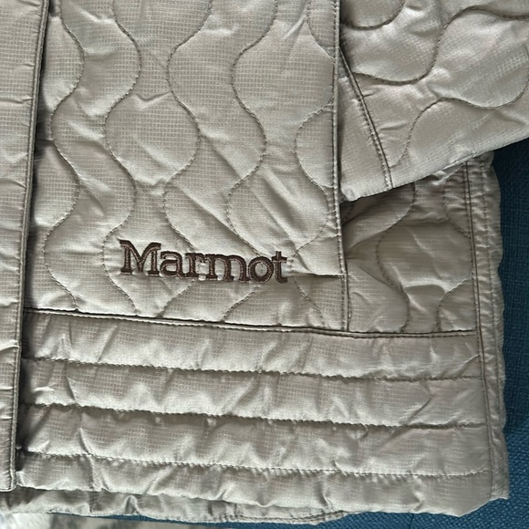 Marmot St. Moritz quilted puffer jacket/coat with faux fur collar - Picture 3 of 12